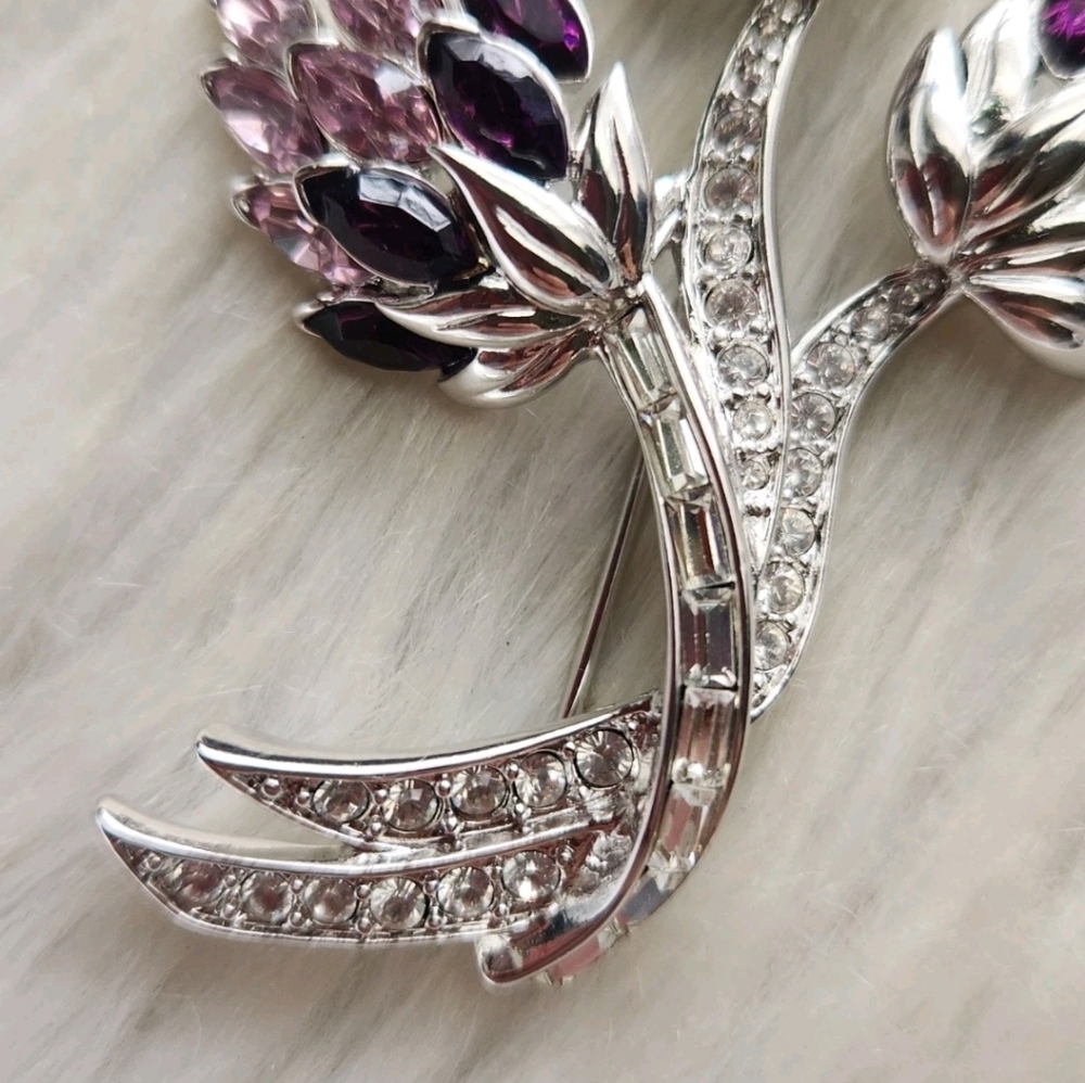 Signed Nolan Miller Purple Thistle Rhinestone Brooch Glamour Collection w/ Box - Picture 9 of 15